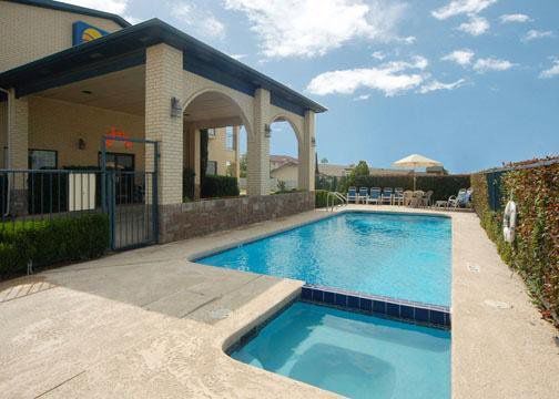 Super 8 By Wyndham Decatur Texas Hotel Létesítmények fotó